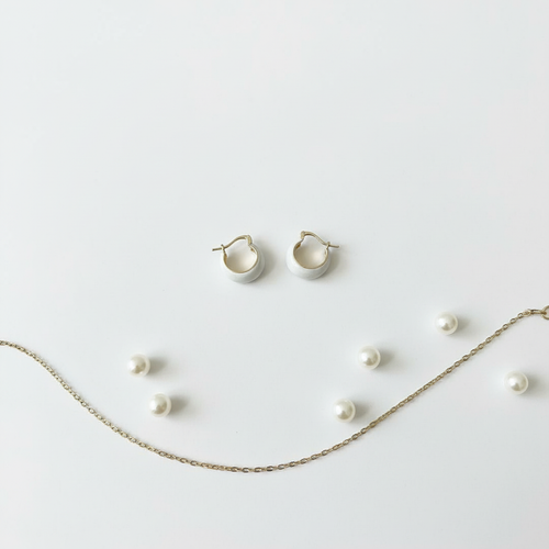 Enamel Huggies